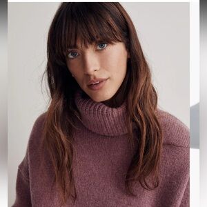 Dusty Rose Cropped Turtleneck Sweater in size S